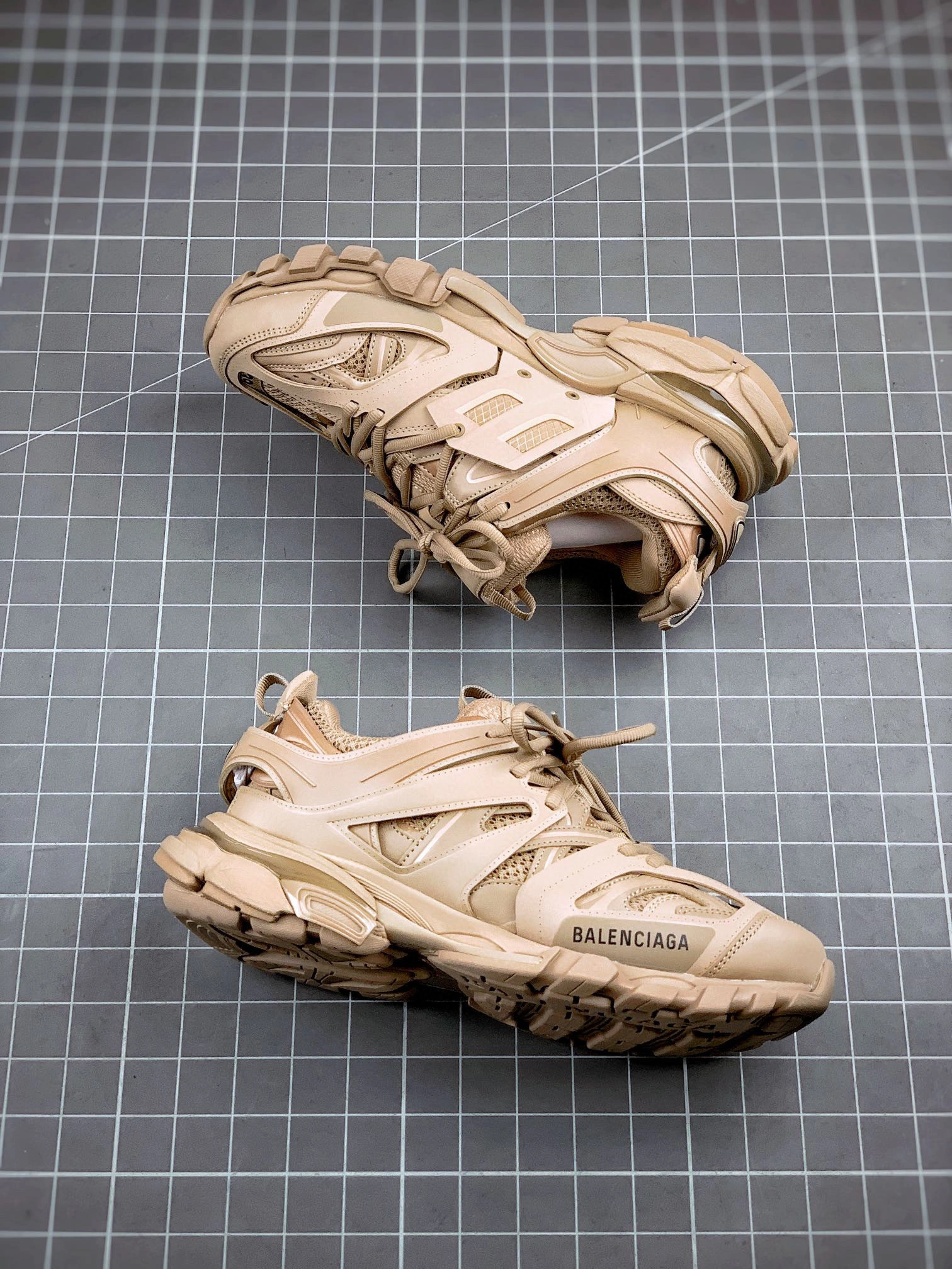 OOBB- Sneaker Tess 3.0 542436W3FE33339 item : B-X338C2121O